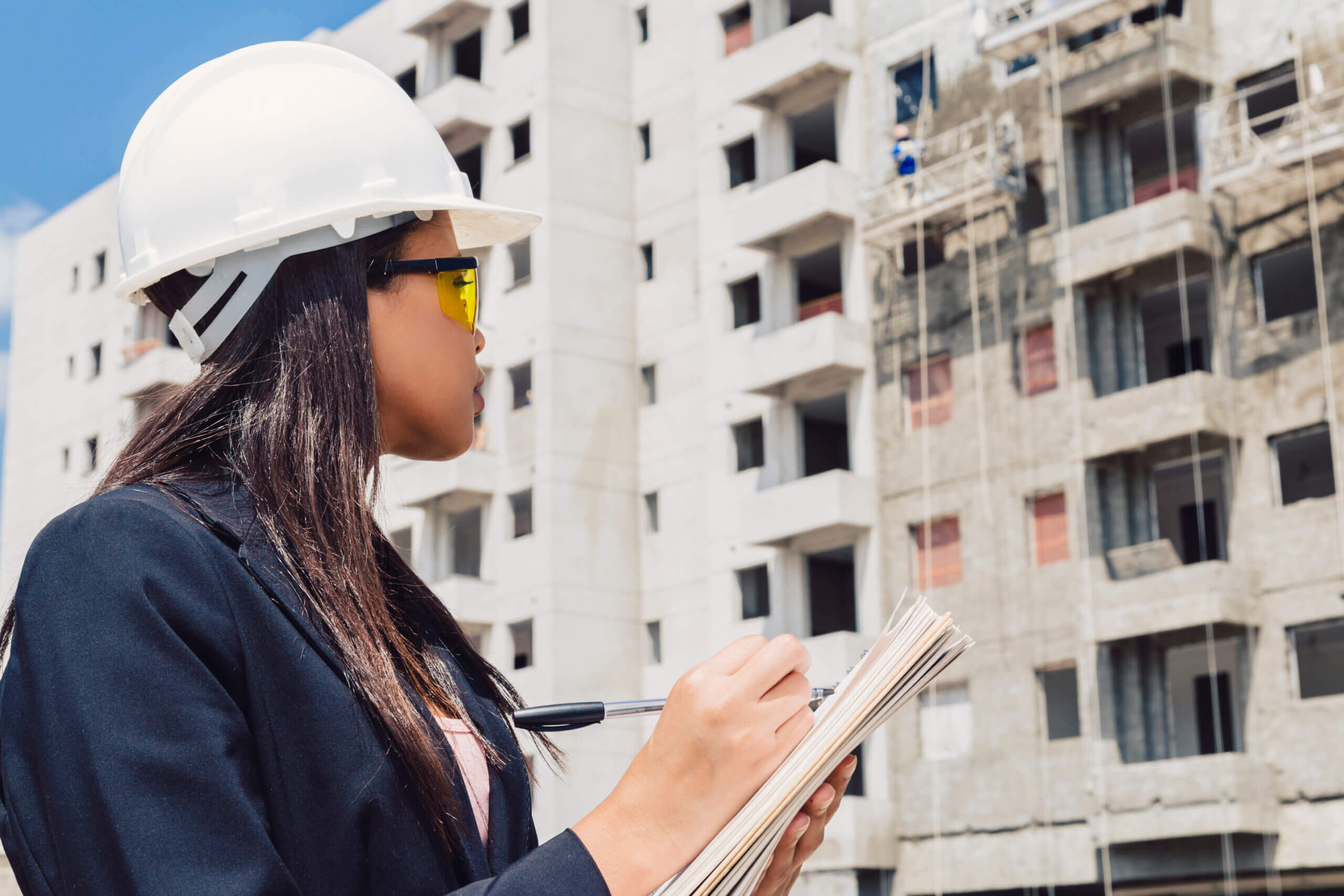 Prefeituras intensificam fiscalização e aplicam multas de até R$ 120 mil por construções irregulares em APPs urbanas